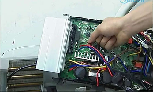 大方美的空调电话是多少